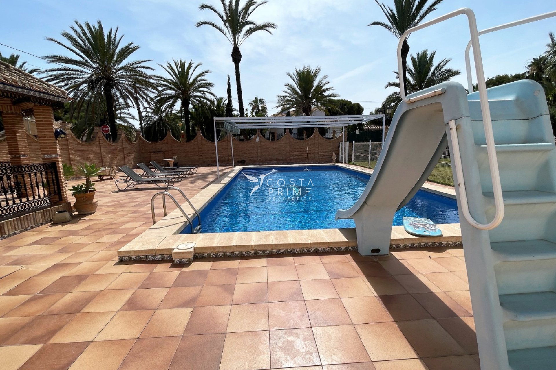 Reventa - Chalet / Villa - Orihuela