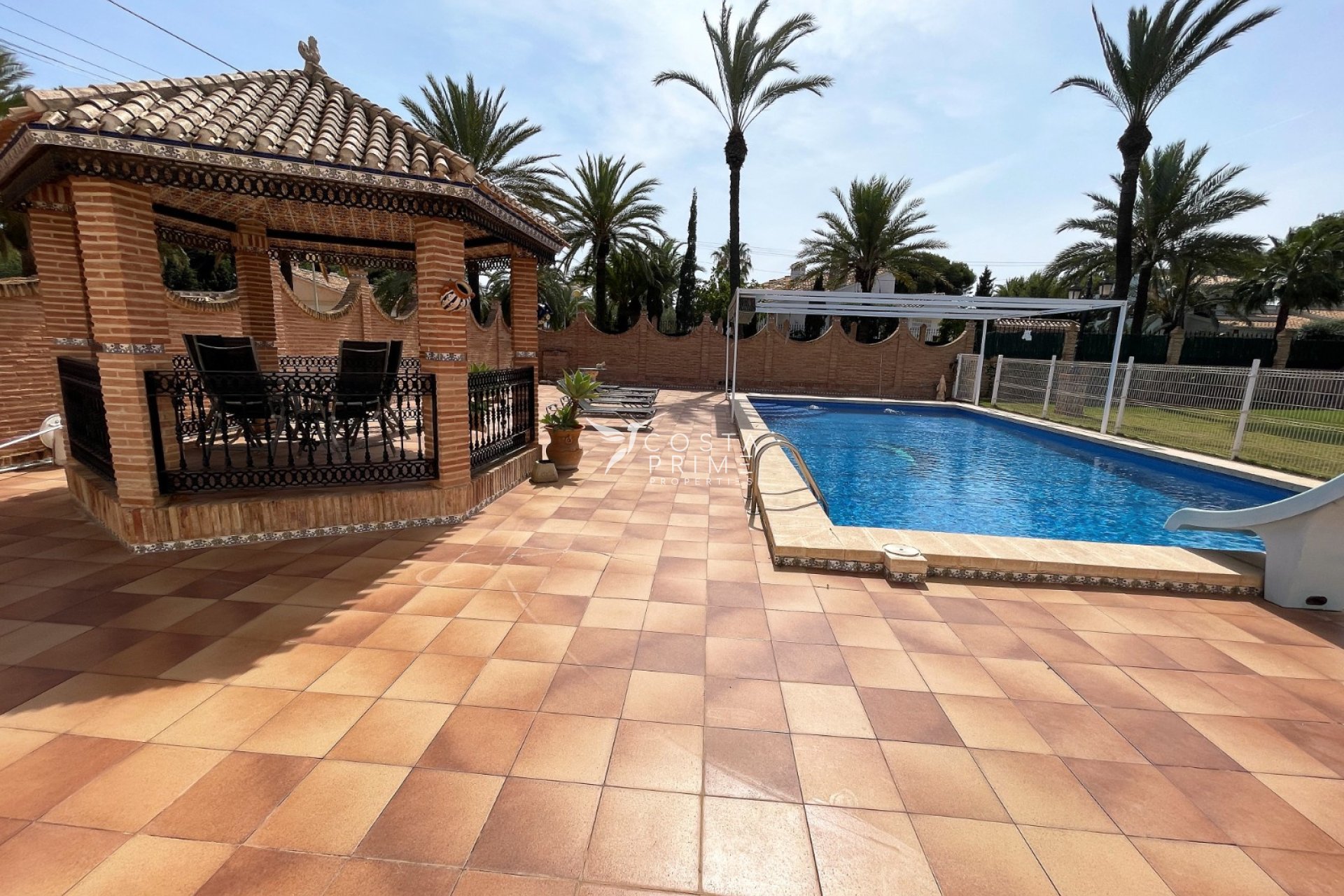 Reventa - Chalet / Villa - Orihuela
