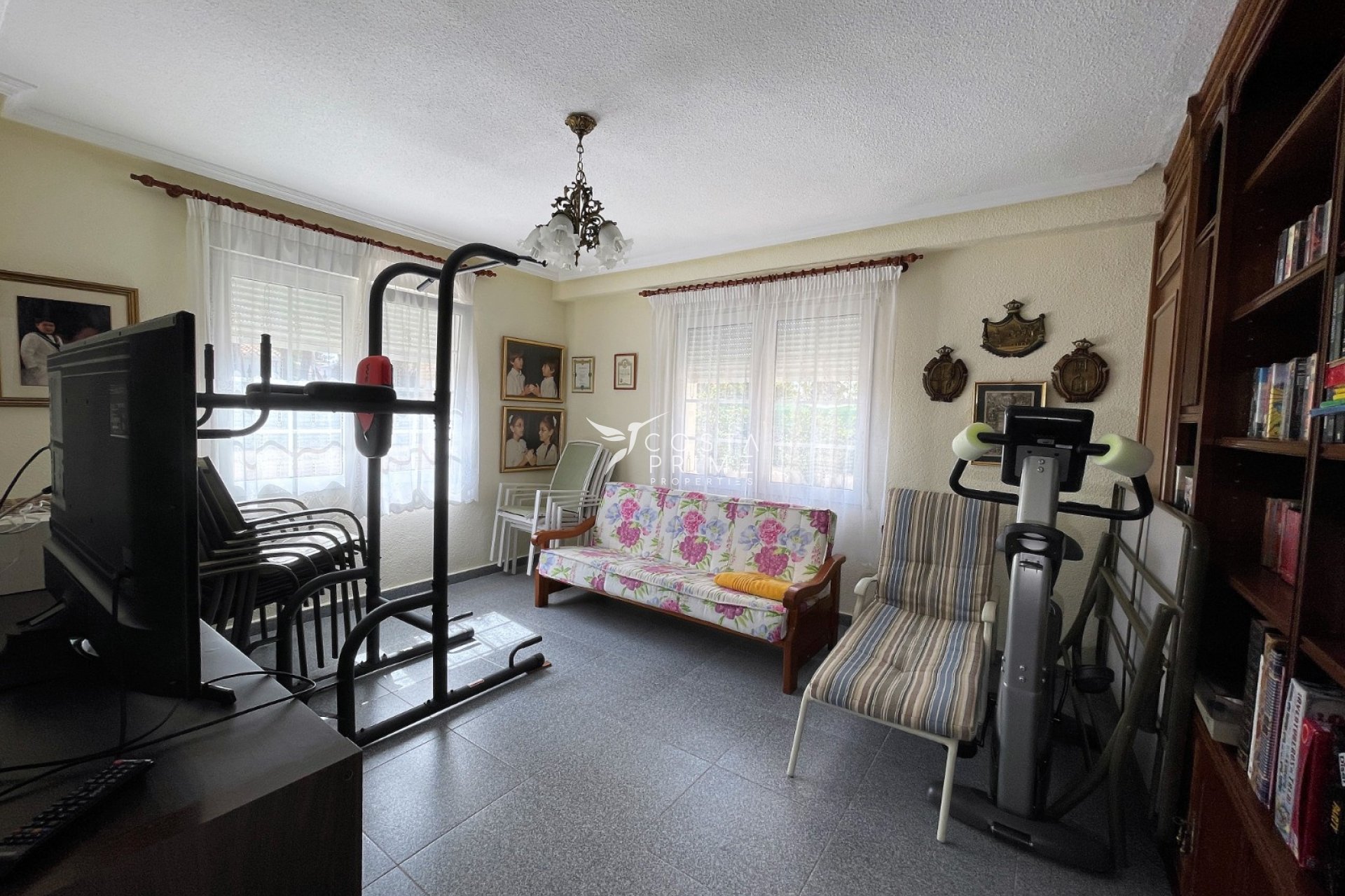 Reventa - Chalet / Villa - Orihuela