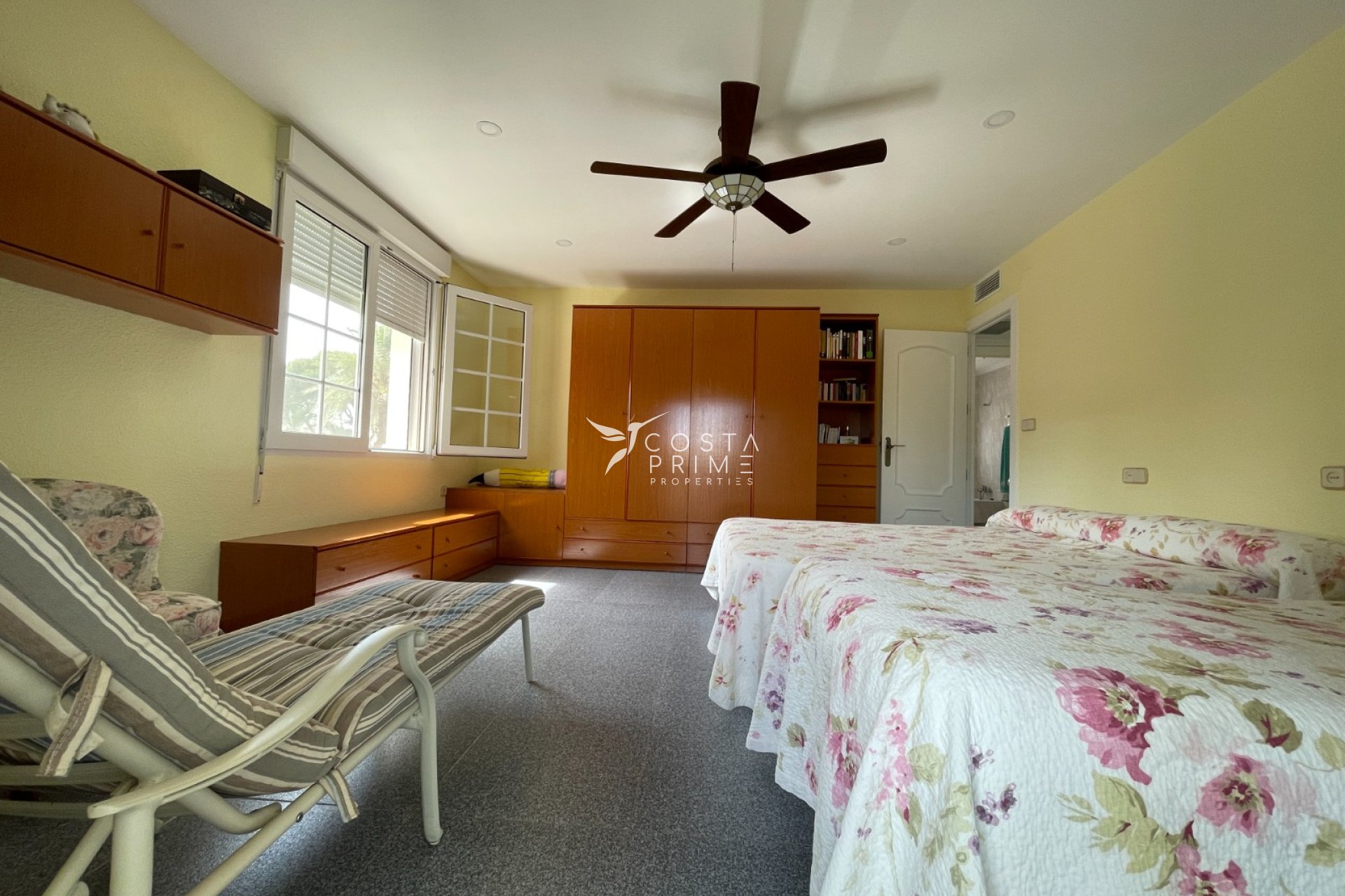 Reventa - Chalet / Villa - Orihuela