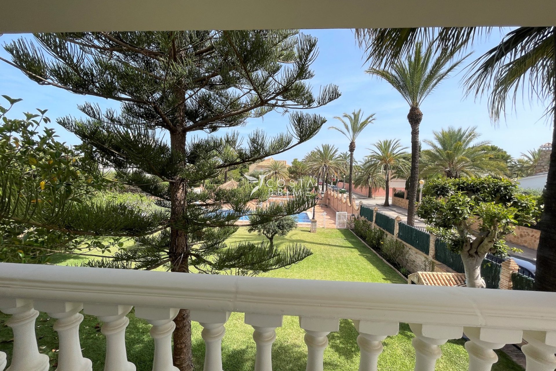 Reventa - Chalet / Villa - Orihuela