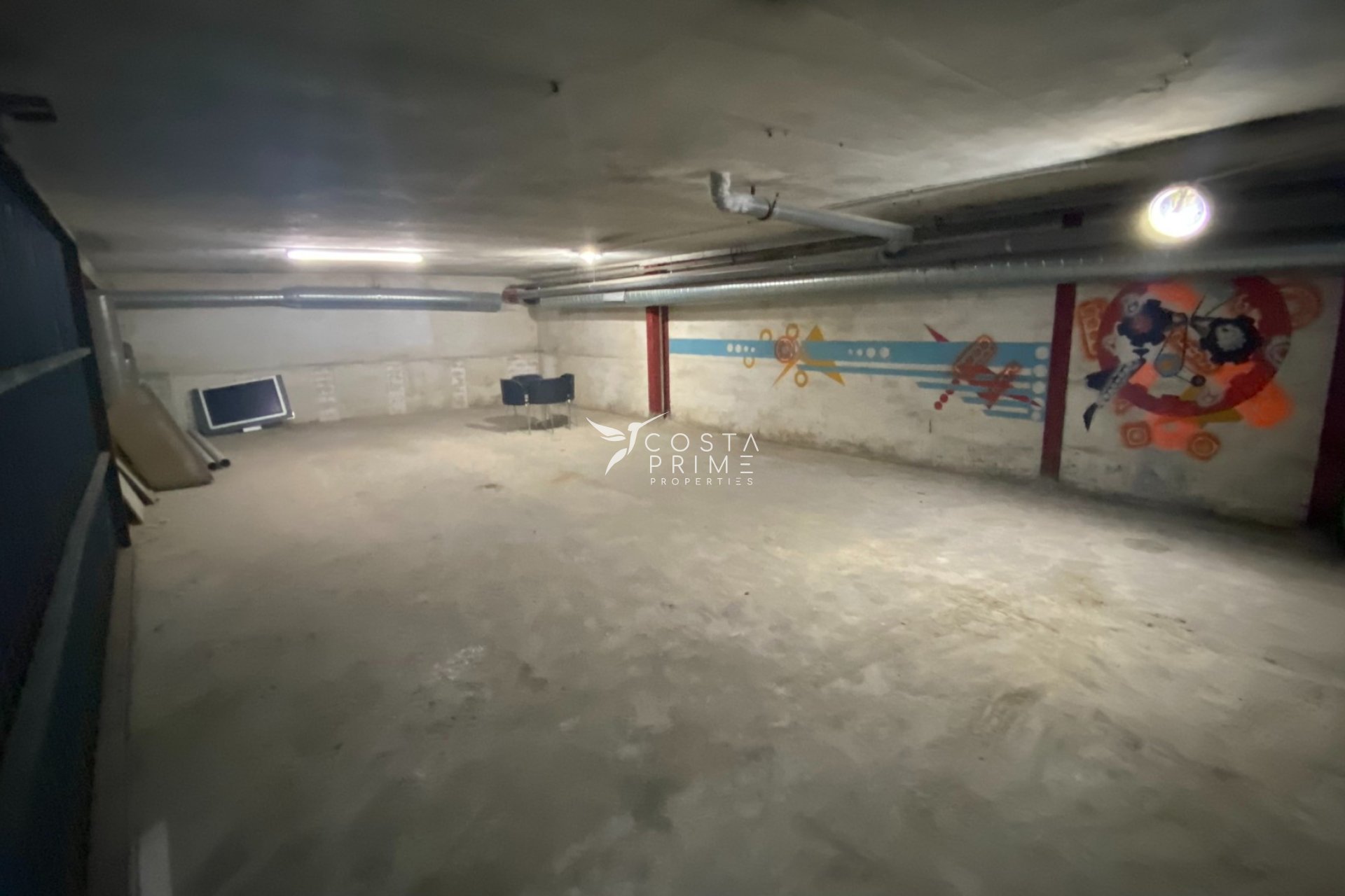 Reventa - Garaje / Trastero - Benidorm