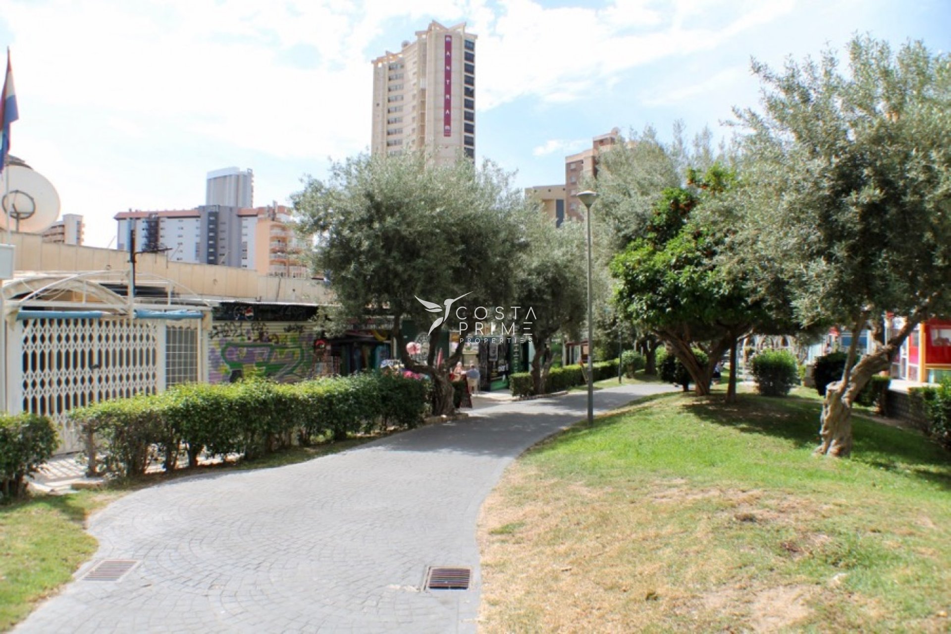 Reventa - Local / Comercio - Benidorm