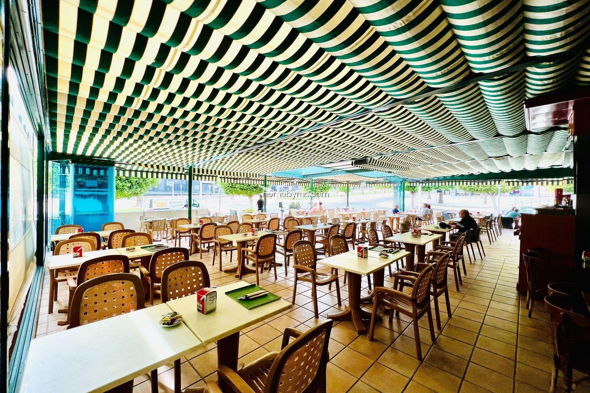 Reventa - Local / Comercio - Villajoyosa