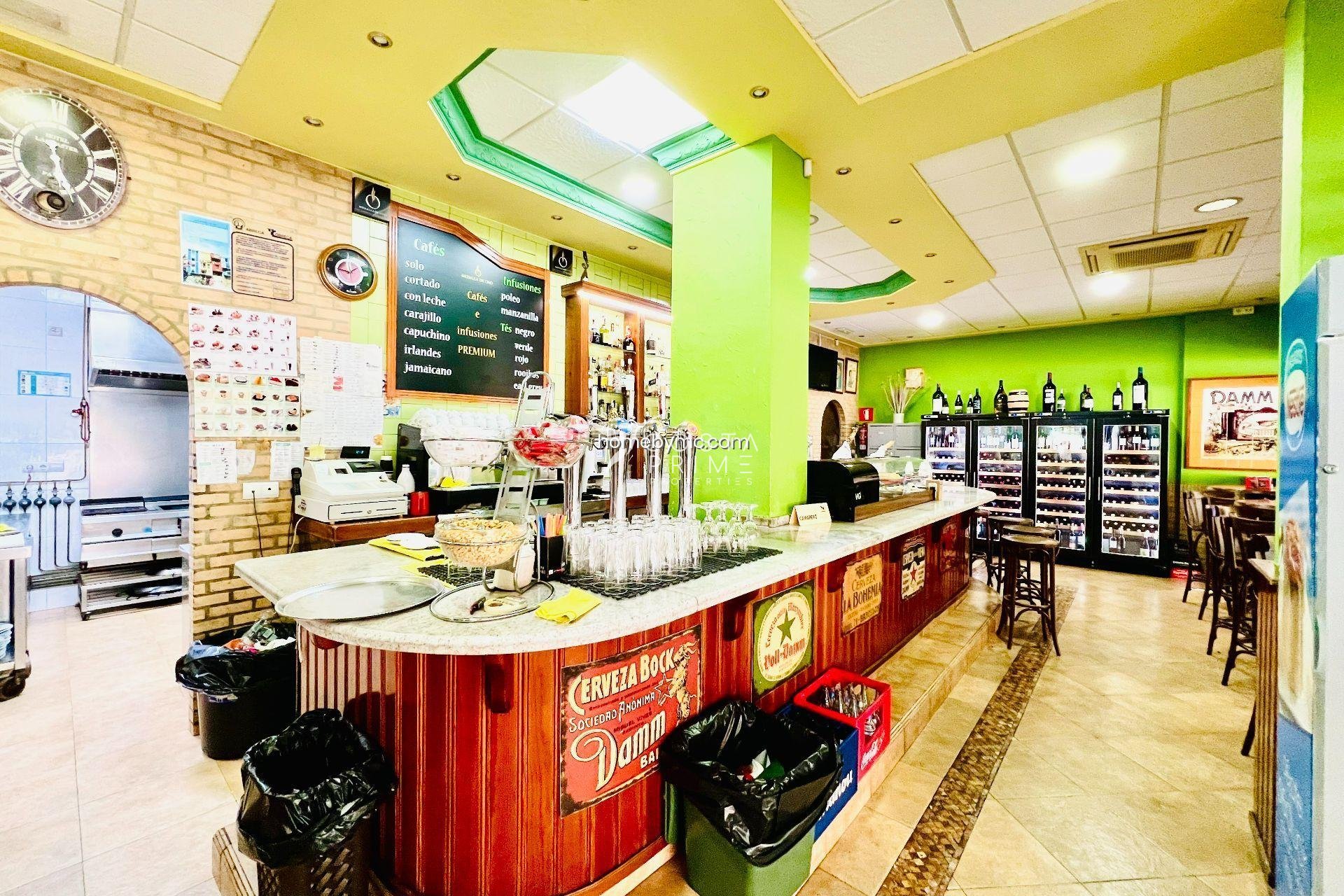 Reventa - Local / Comercio - Villajoyosa