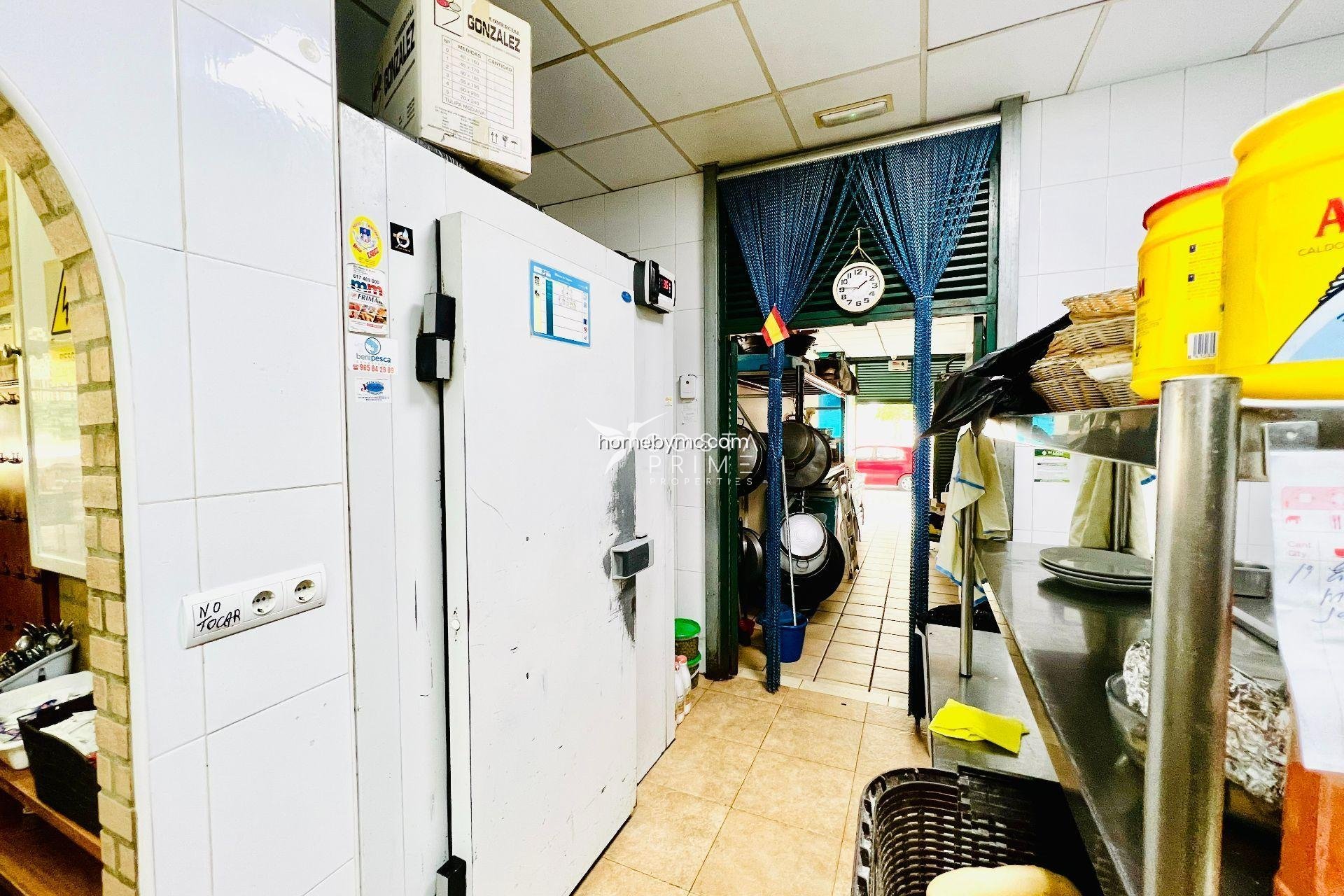 Reventa - Local / Comercio - Villajoyosa