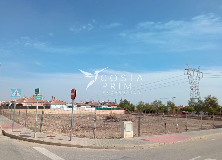 Reventa - Parcela / Terreno - Los Montesinos