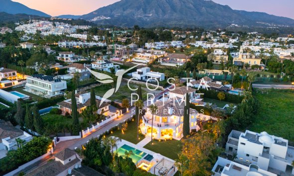 Szalet - Nowy budynek -
            Marbella - NB-81978