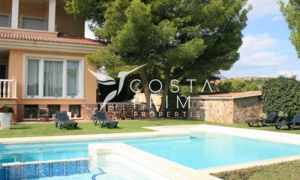 Townhouse / Semi - Resale -
            Alfas del Pí - D-4037