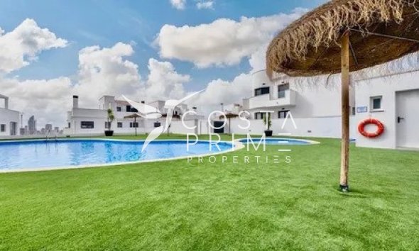 Townhouse / Semi - Resale - Finestrat - Urbanización