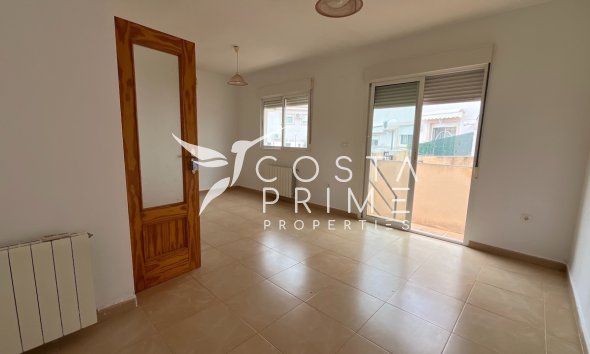 Townhouse / Semi - Resale - Polop -
                Urbanizaciones