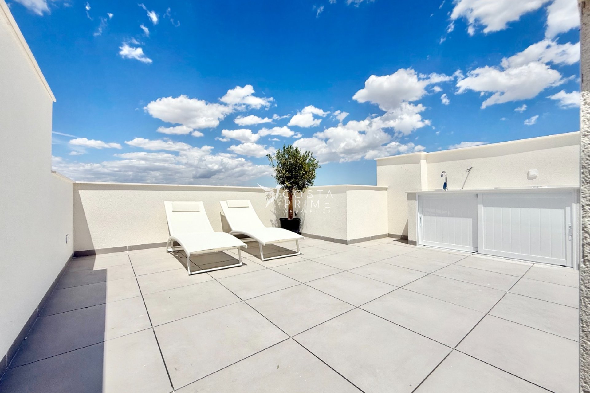 Új építésű - Városháza / Semi - Cox