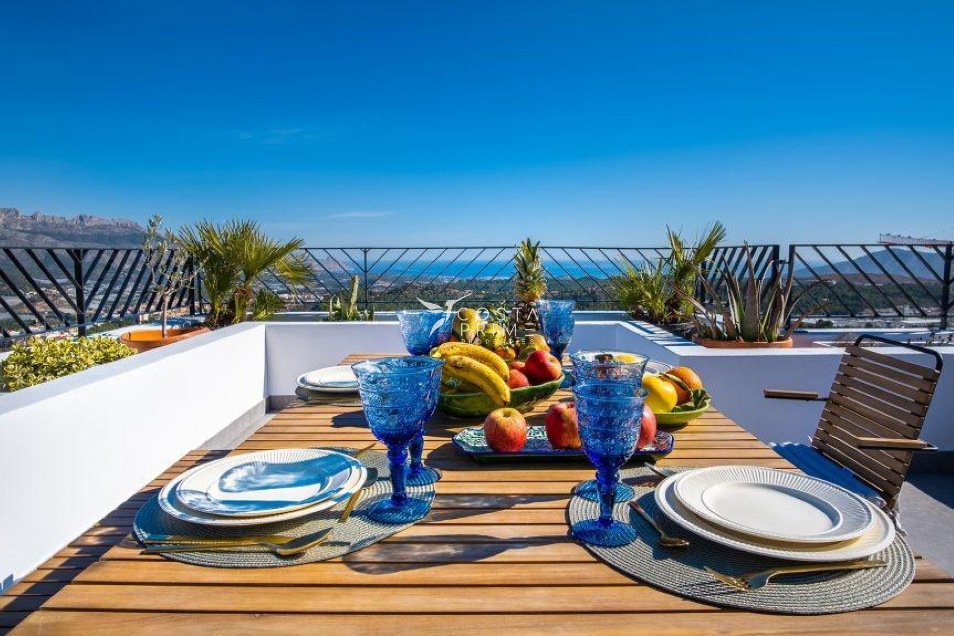 Új építésű - Városháza / Semi - Polop