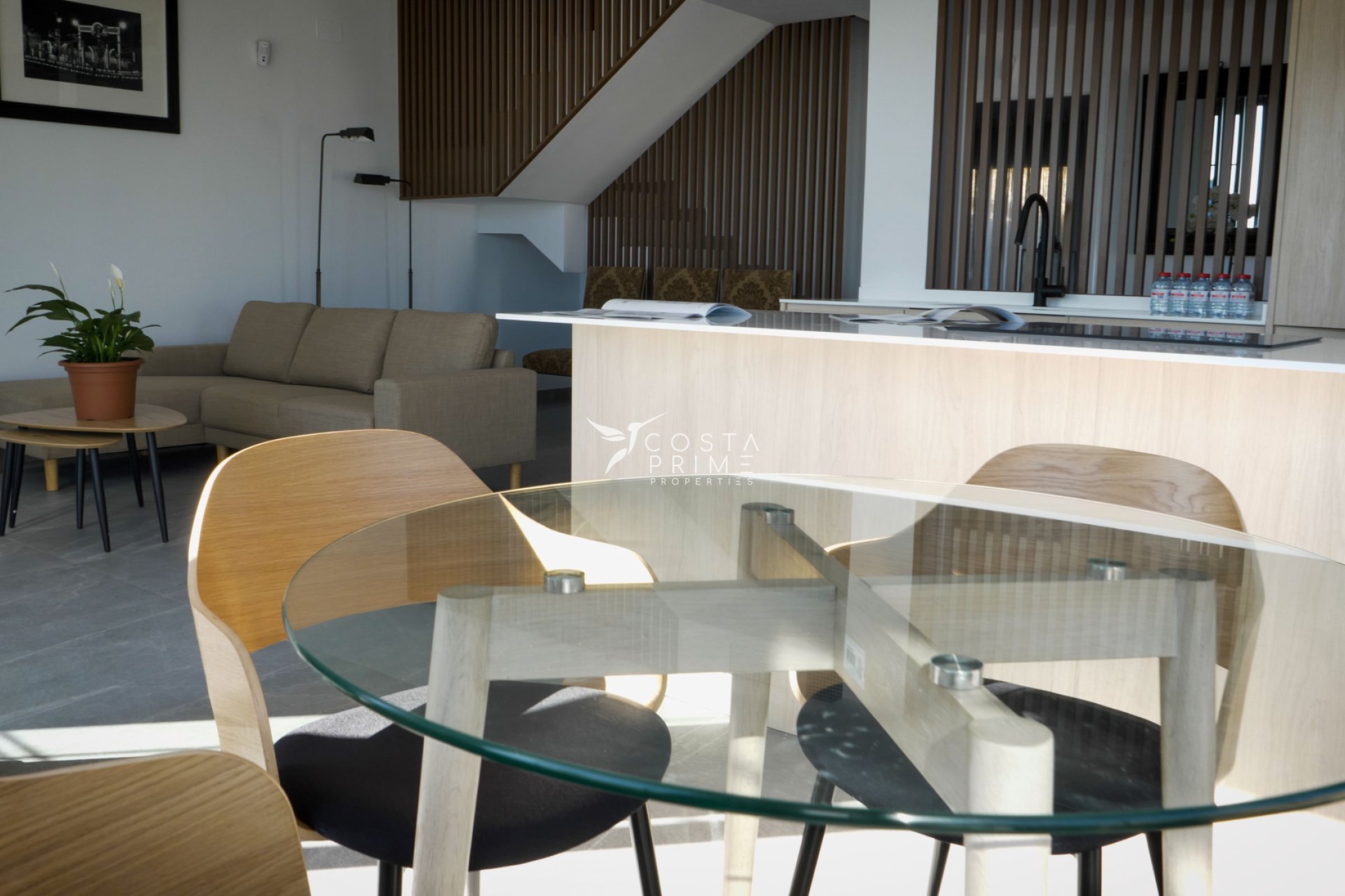 Új építésű - Városháza / Semi - Polop