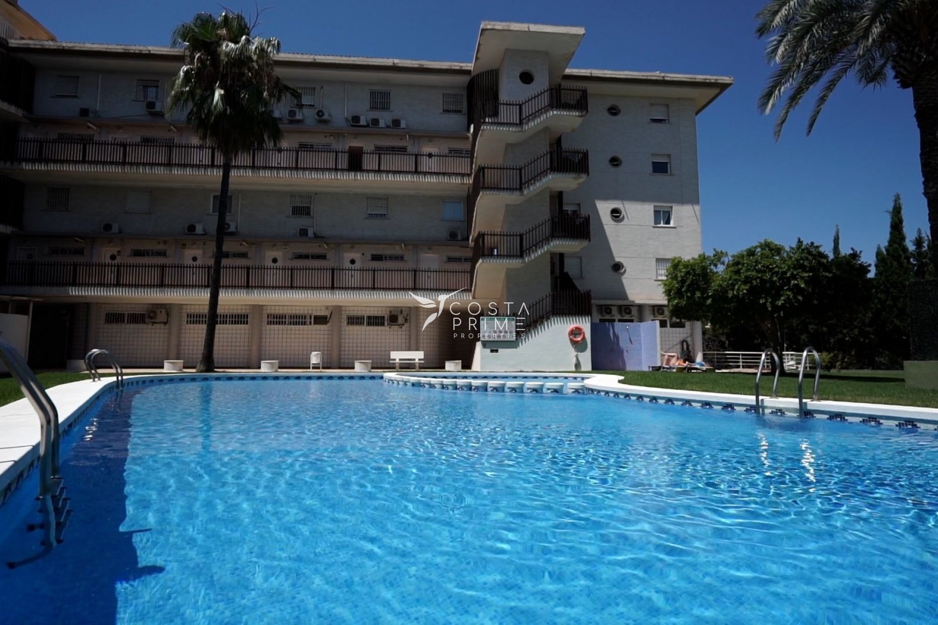 Újraértékesítés - Apartman / lakás - Albir