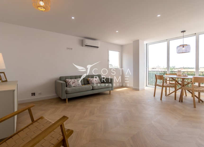 Újraértékesítés - Apartman / lakás - Alfas del Pí