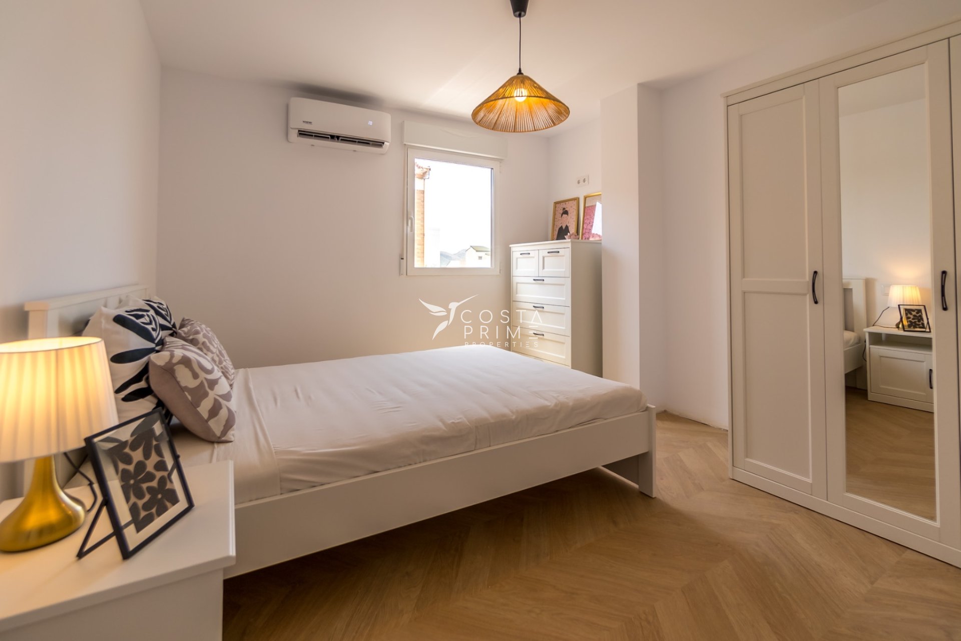 Újraértékesítés - Apartman / lakás - Alfas del Pí