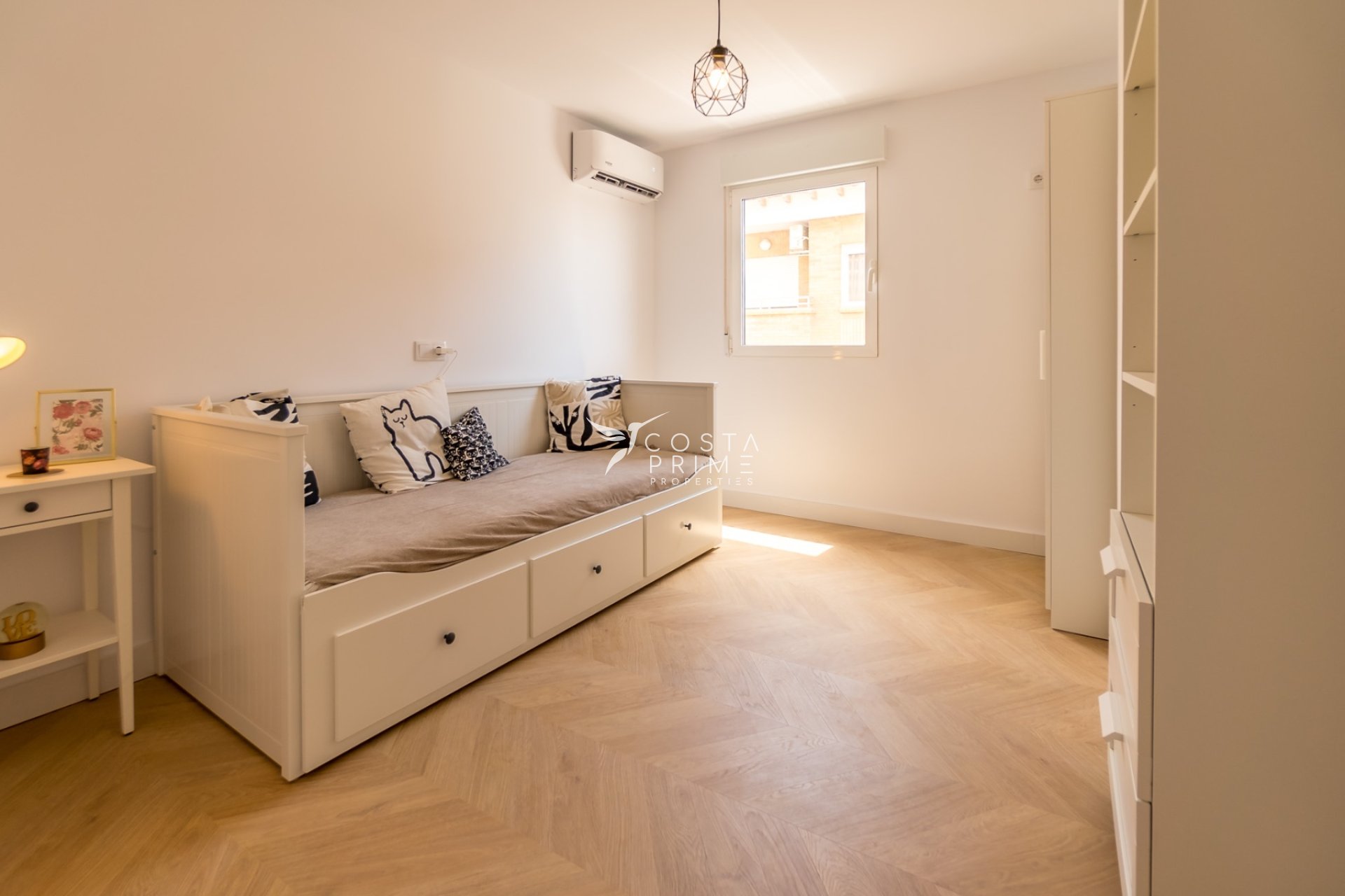 Újraértékesítés - Apartman / lakás - Alfas del Pí