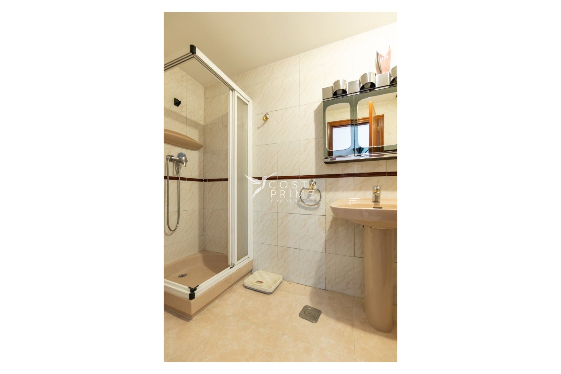 Újraértékesítés - Apartman / lakás - Alfas del Pí