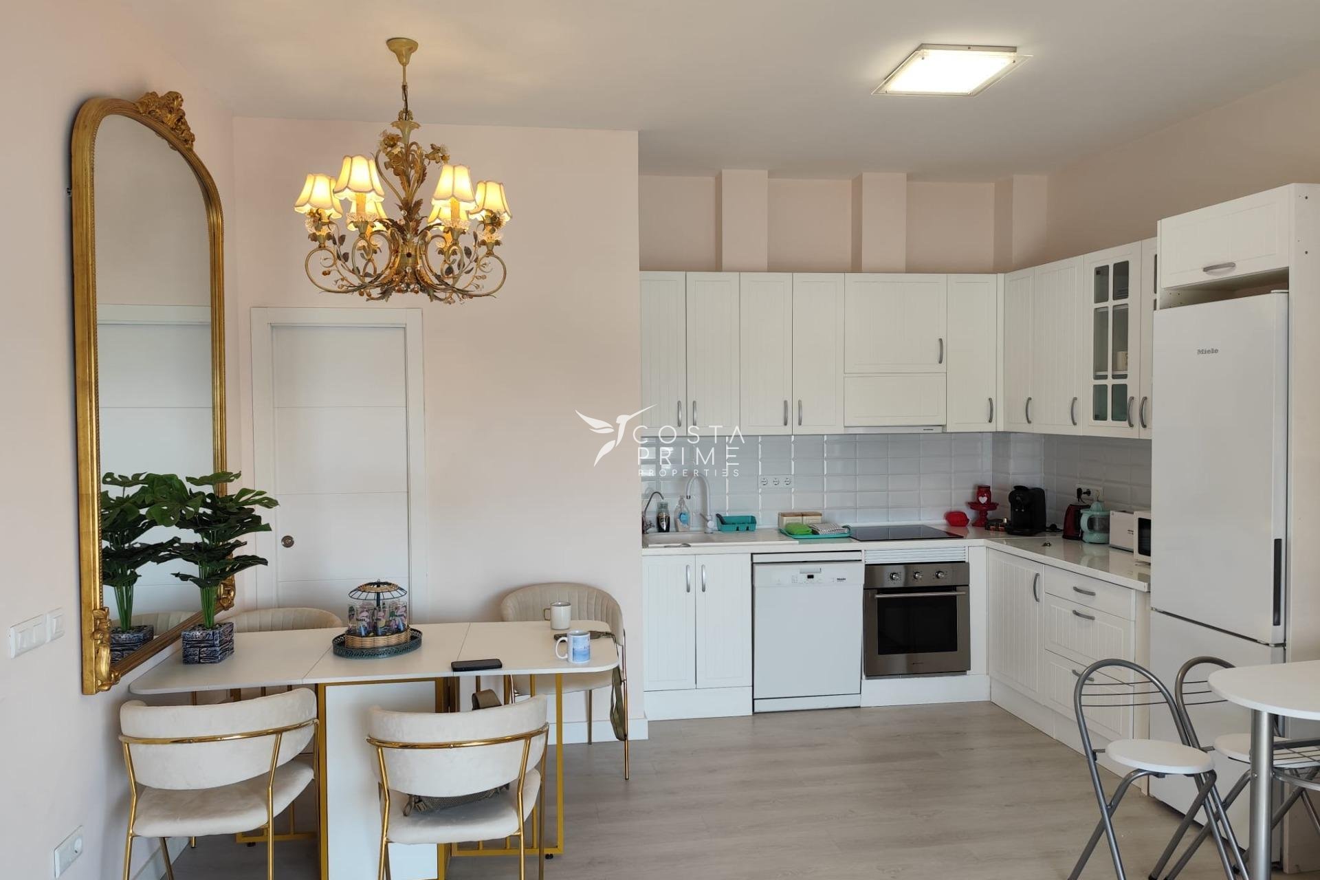 Újraértékesítés - Apartman / lakás - Altea