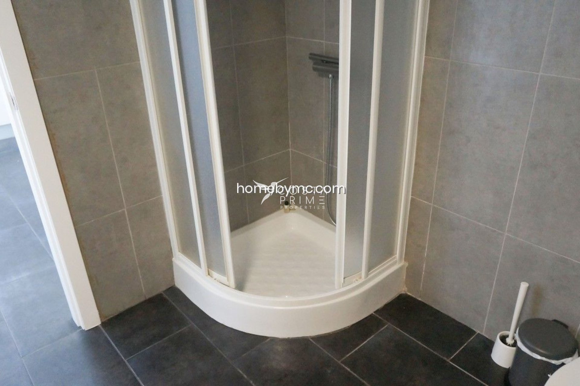 Újraértékesítés - Kereskedelmi ingatlanok - Alfas del Pí