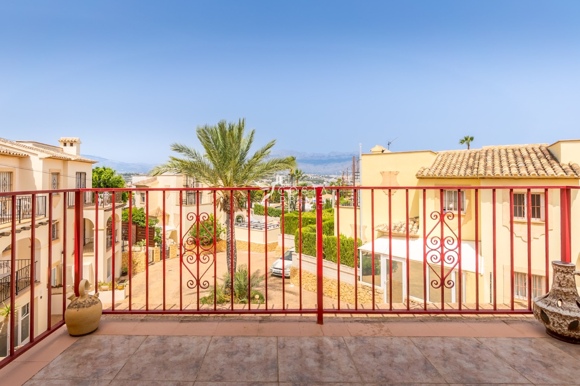 Újraértékesítés - Városháza / Semi - Albir