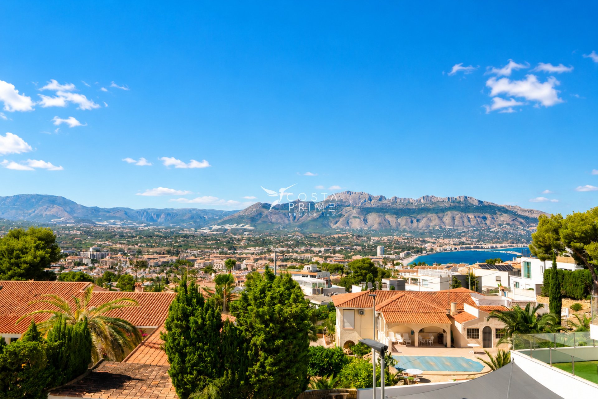 Újraértékesítés - Városháza / Semi - Albir