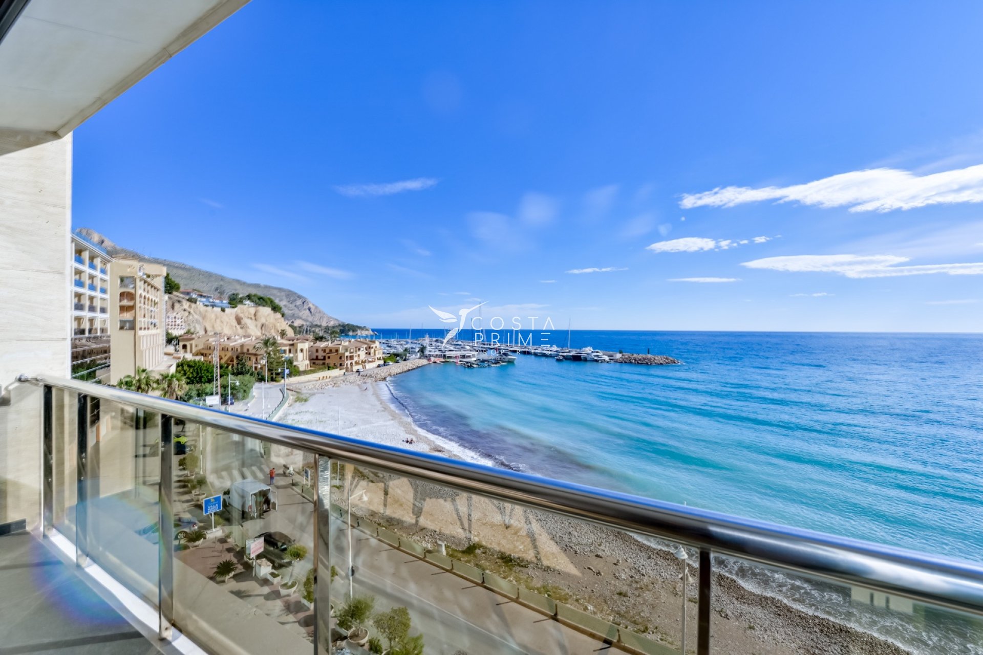 Újraértékesítés - Városháza / Semi - Altea