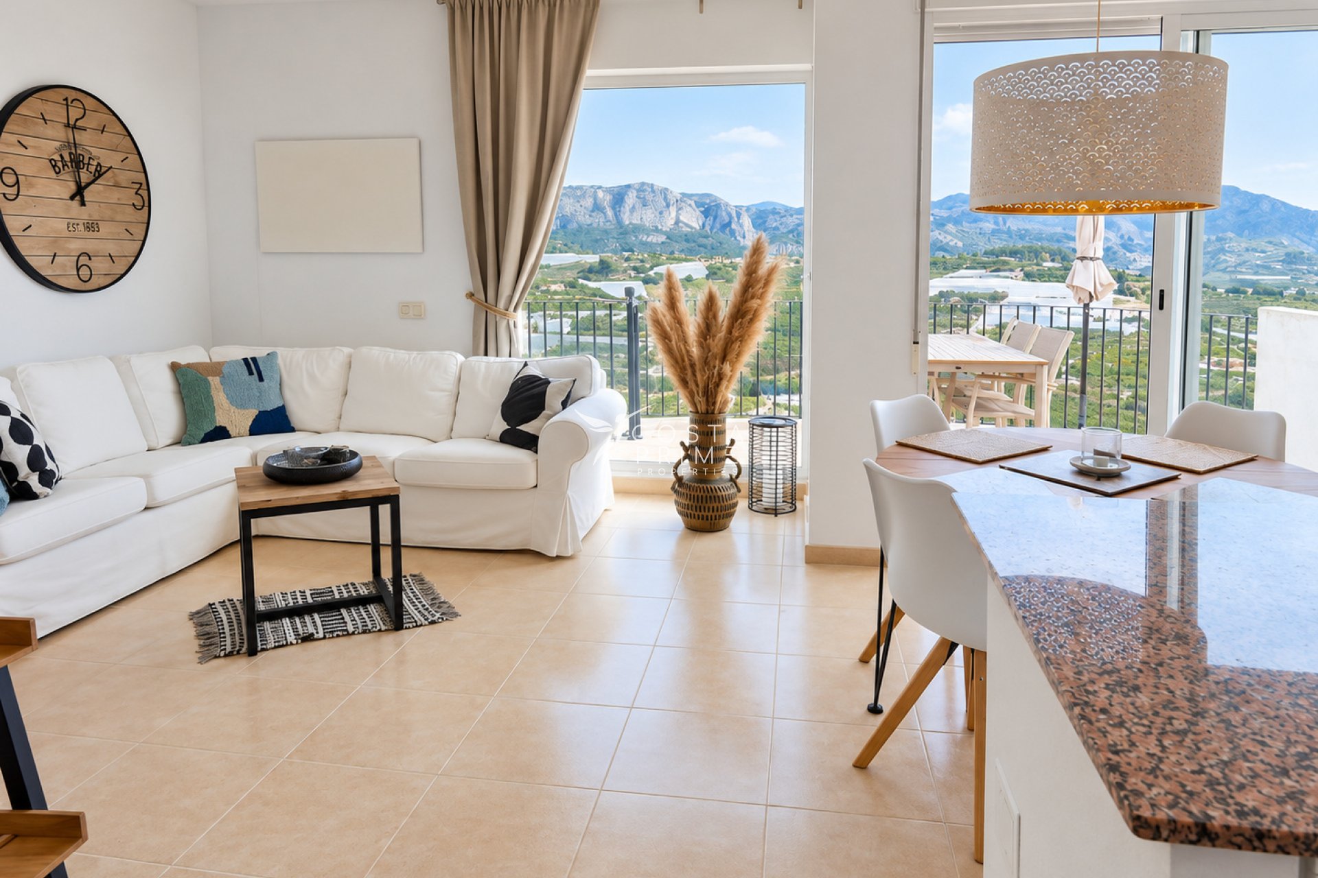 Újraértékesítés - Városháza / Semi - Callosa d'en Sarrià
