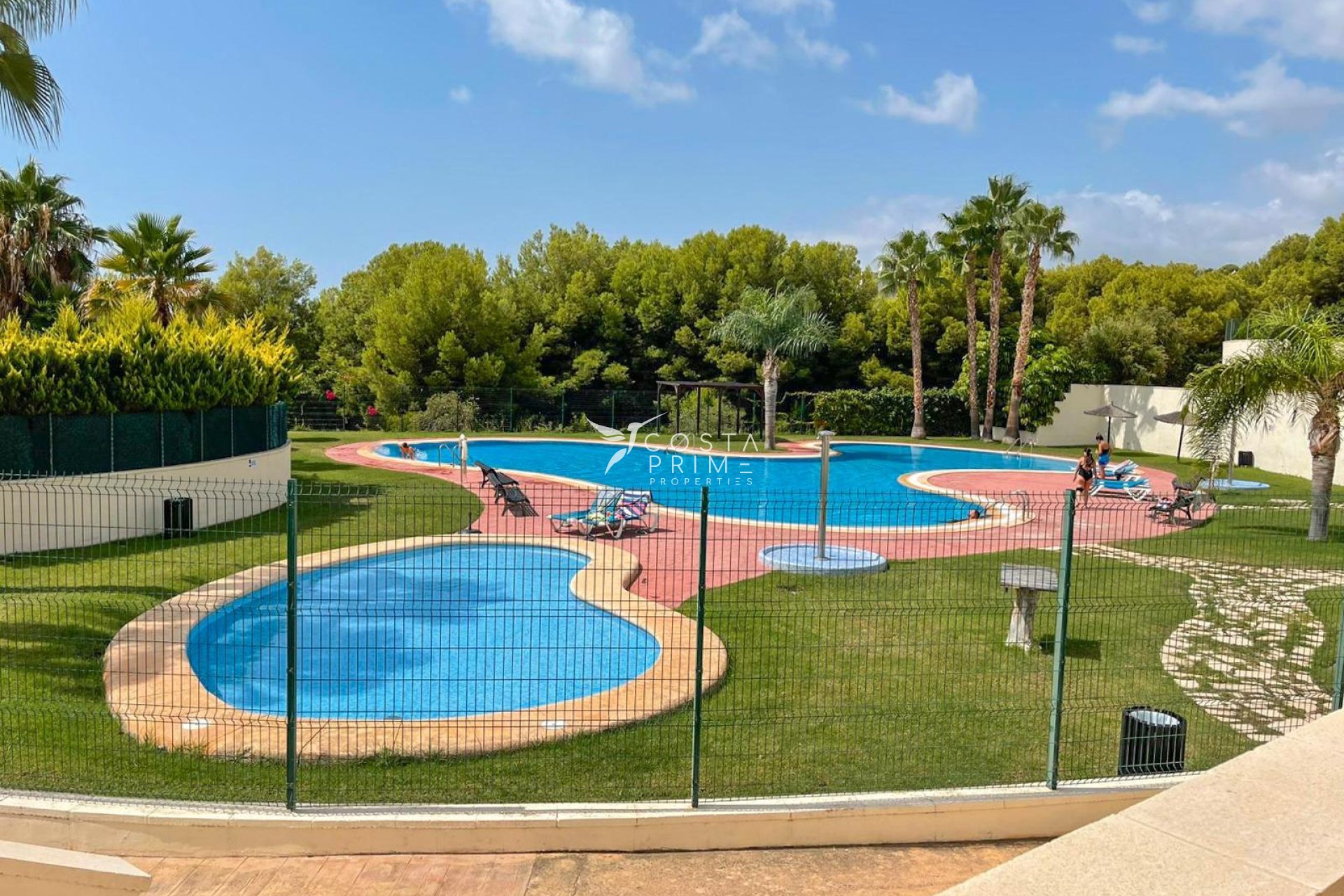 Újraértékesítés - Városháza / Semi - Finestrat