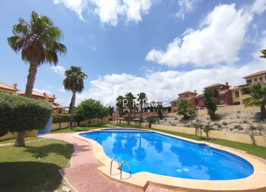 Újraértékesítés - Városháza / Semi - Finestrat