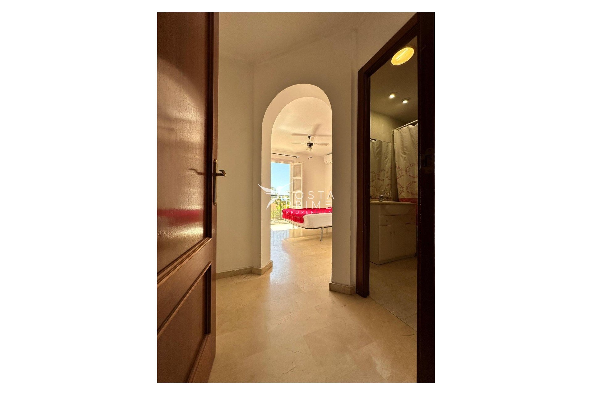 Újraértékesítés - Városháza / Semi - Finestrat