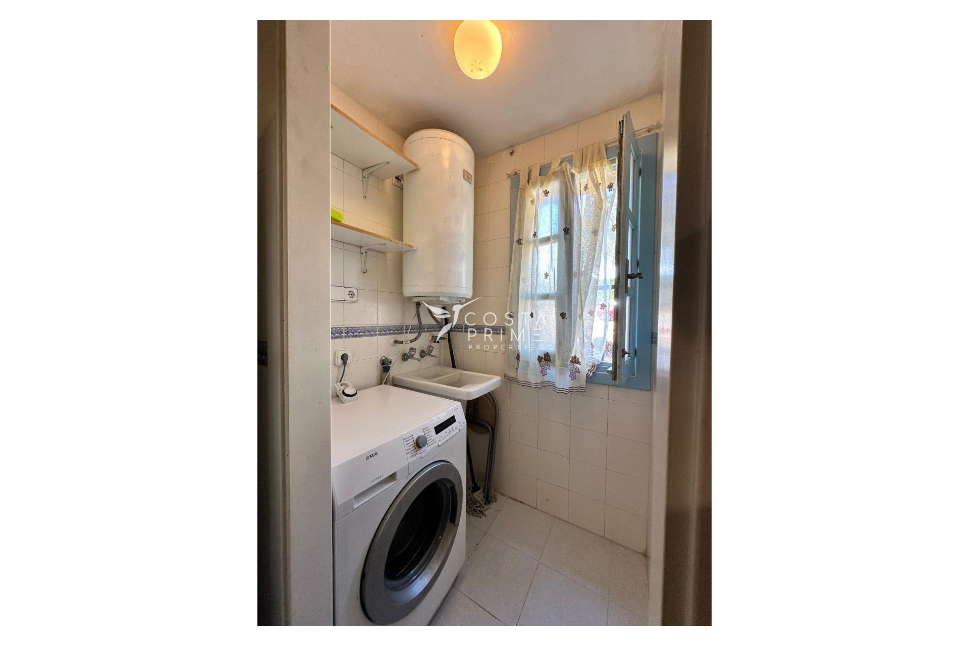 Újraértékesítés - Városháza / Semi - Finestrat