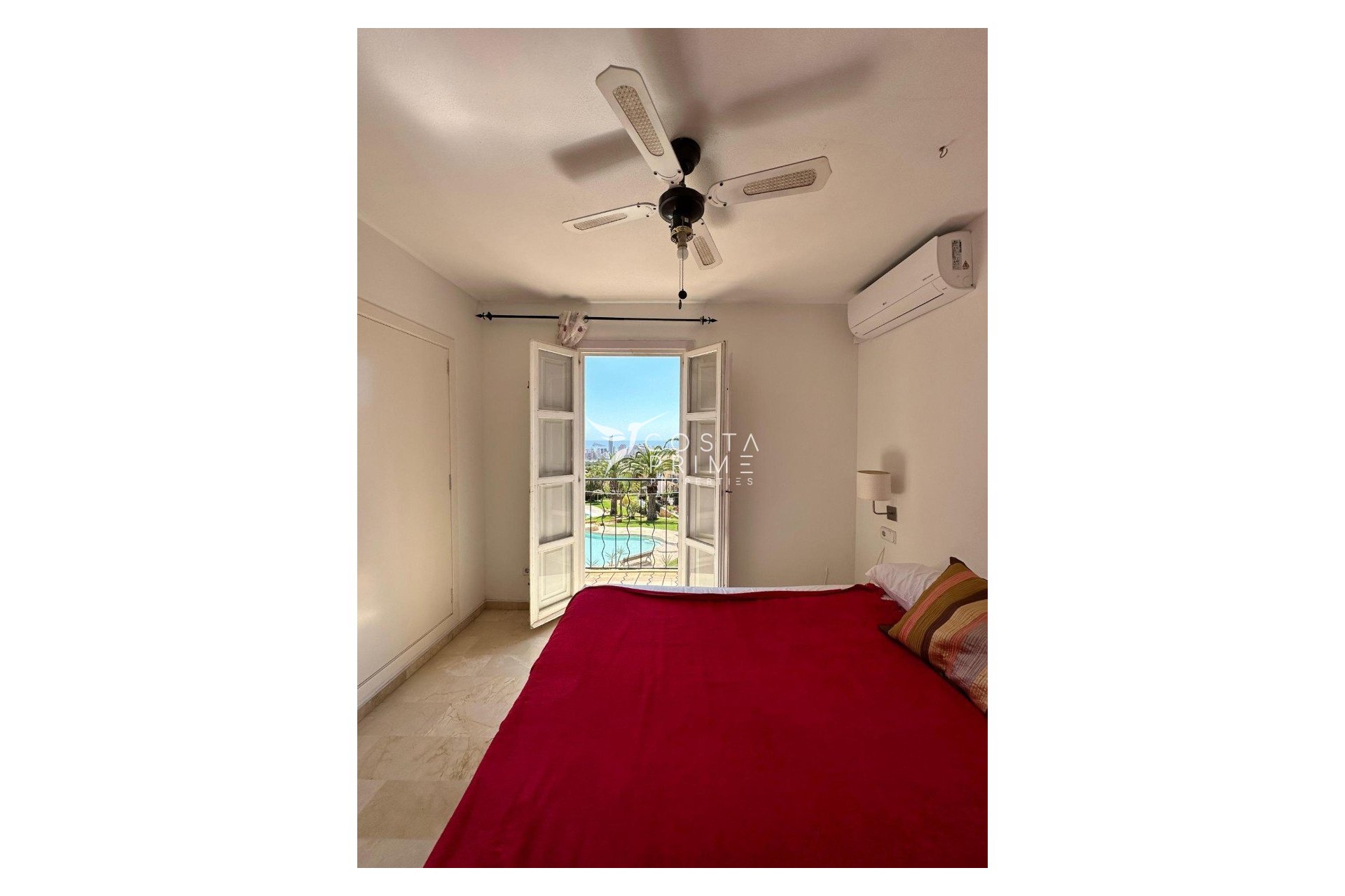 Újraértékesítés - Városháza / Semi - Finestrat