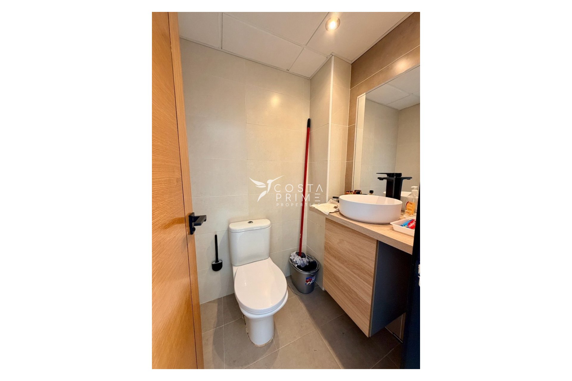 Újraértékesítés - Városháza / Semi - La Nucía