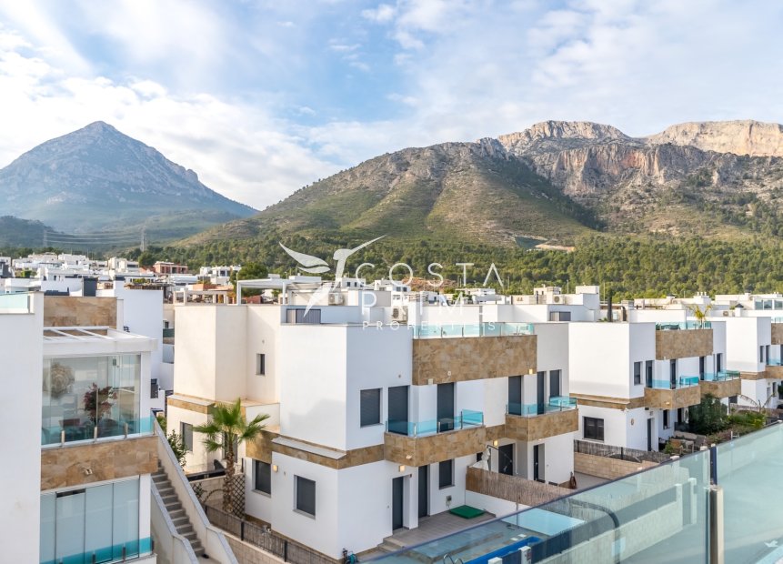 Újraértékesítés - Városháza / Semi - Polop