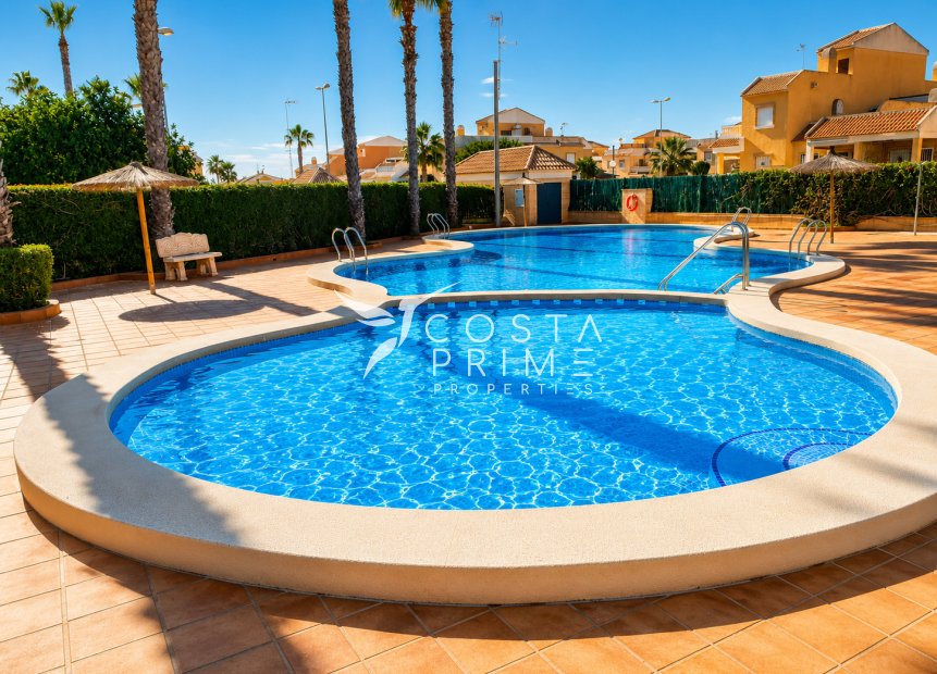 Újraértékesítés - Városháza / Semi - Rojales