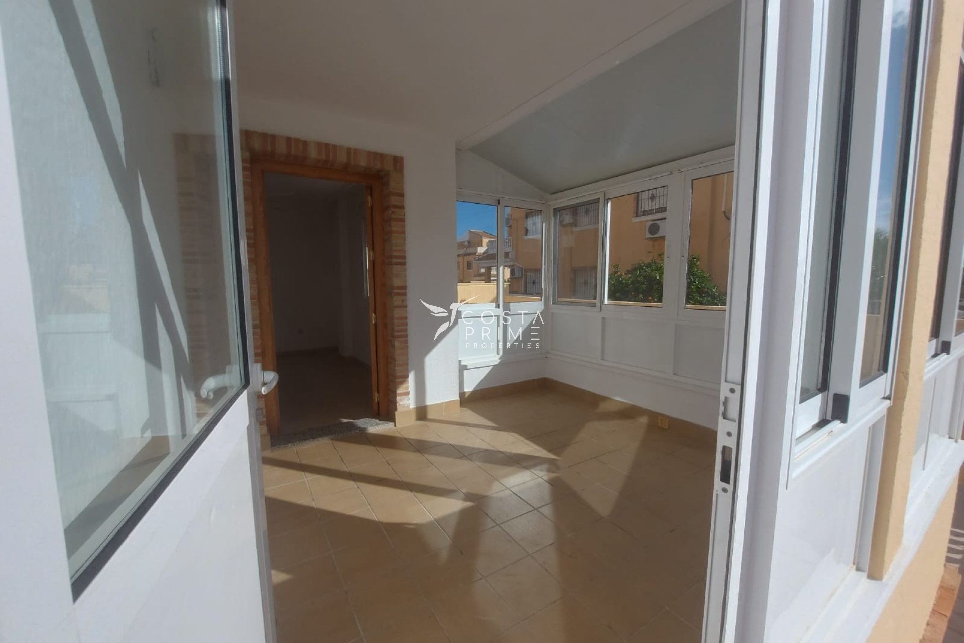Újraértékesítés - Városháza / Semi - Rojales