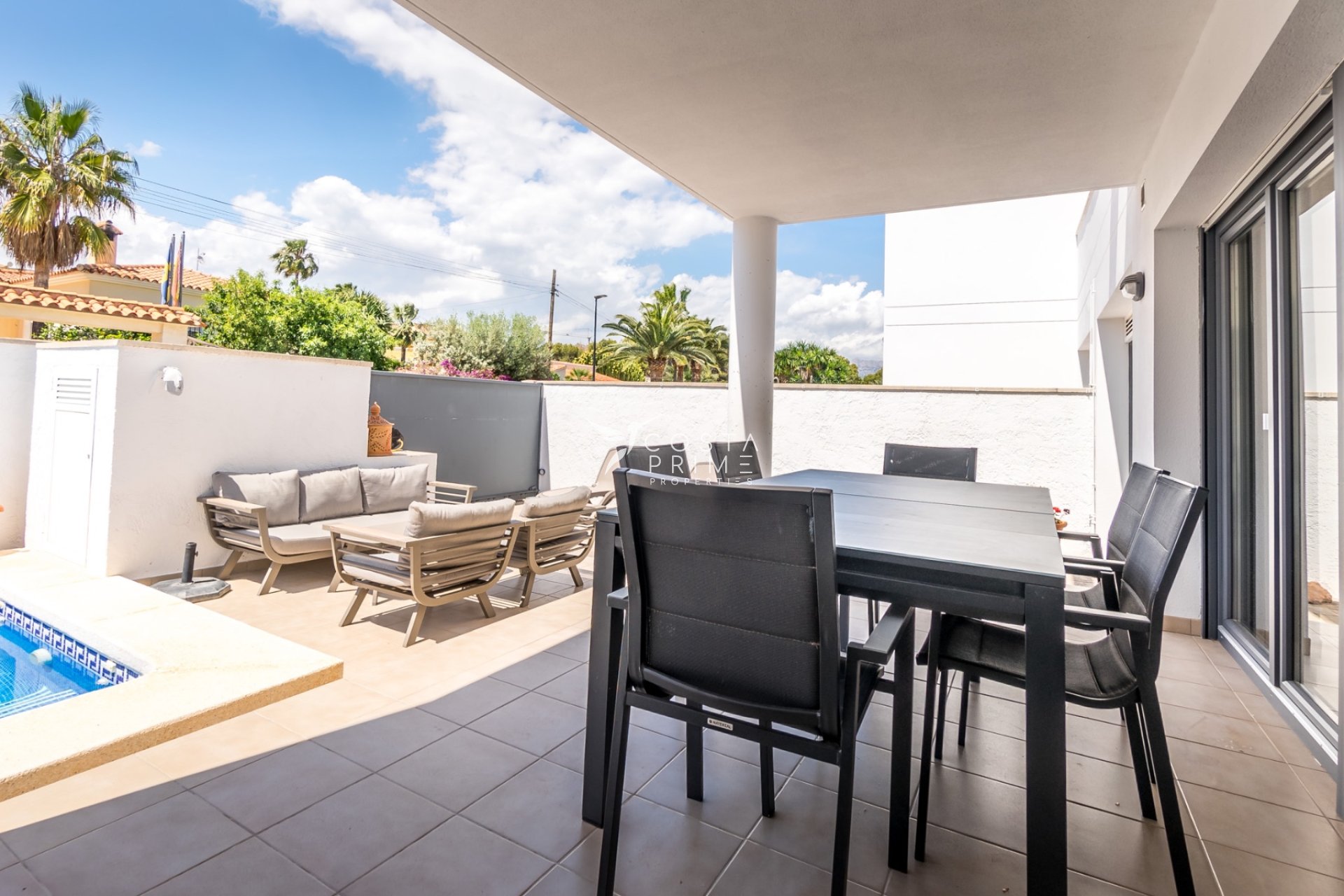 Újraértékesítés - Villa  - Albir