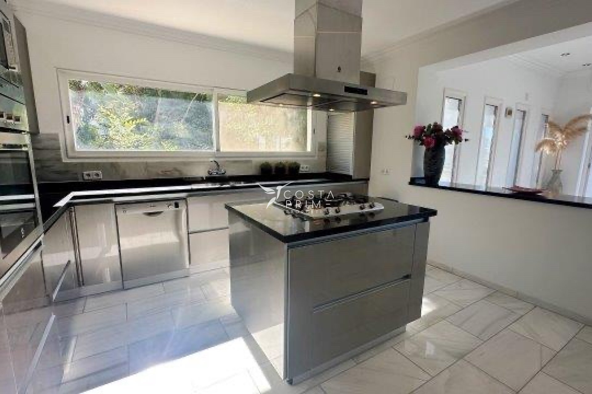 Újraértékesítés - Villa  - Albir