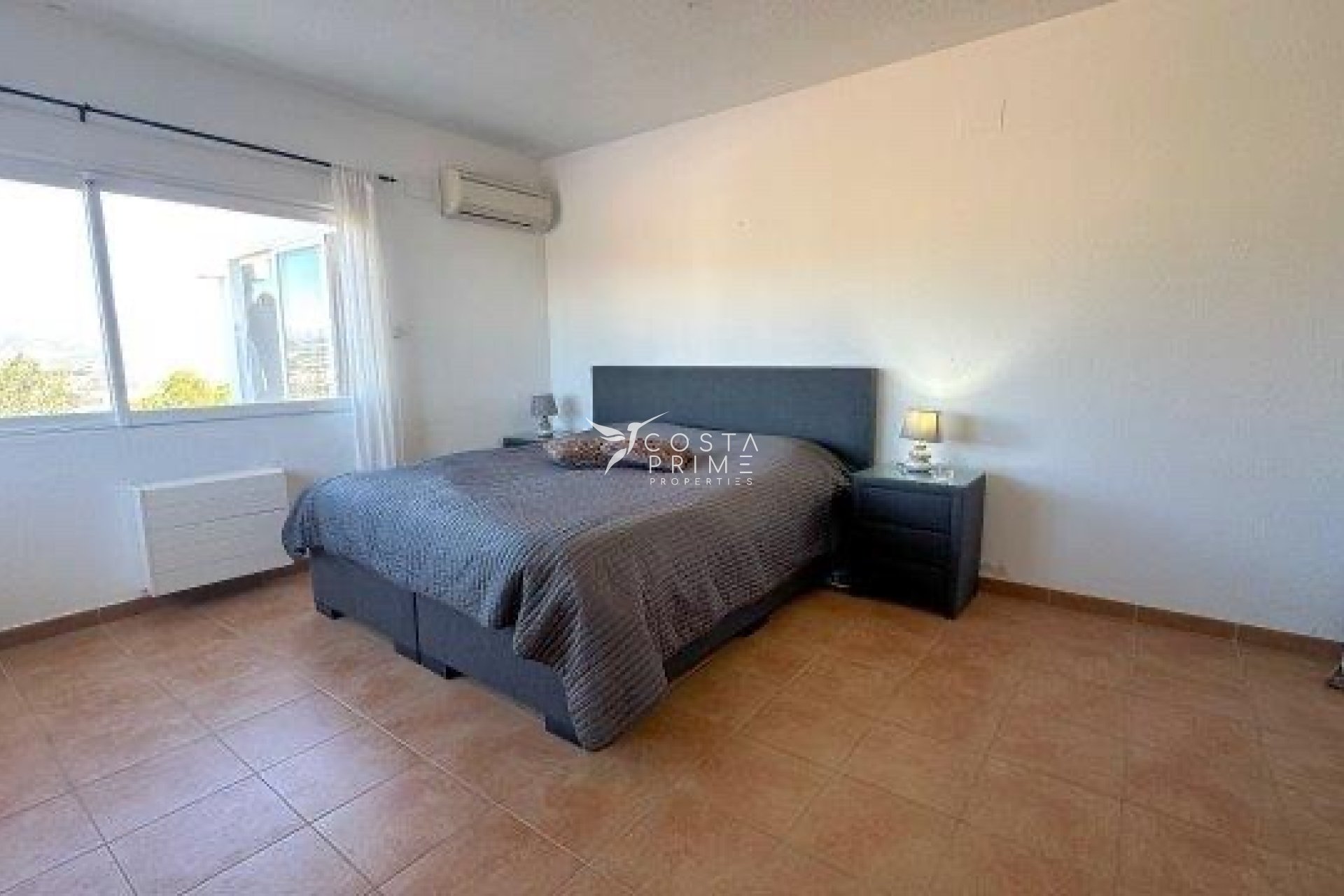 Újraértékesítés - Villa  - Albir