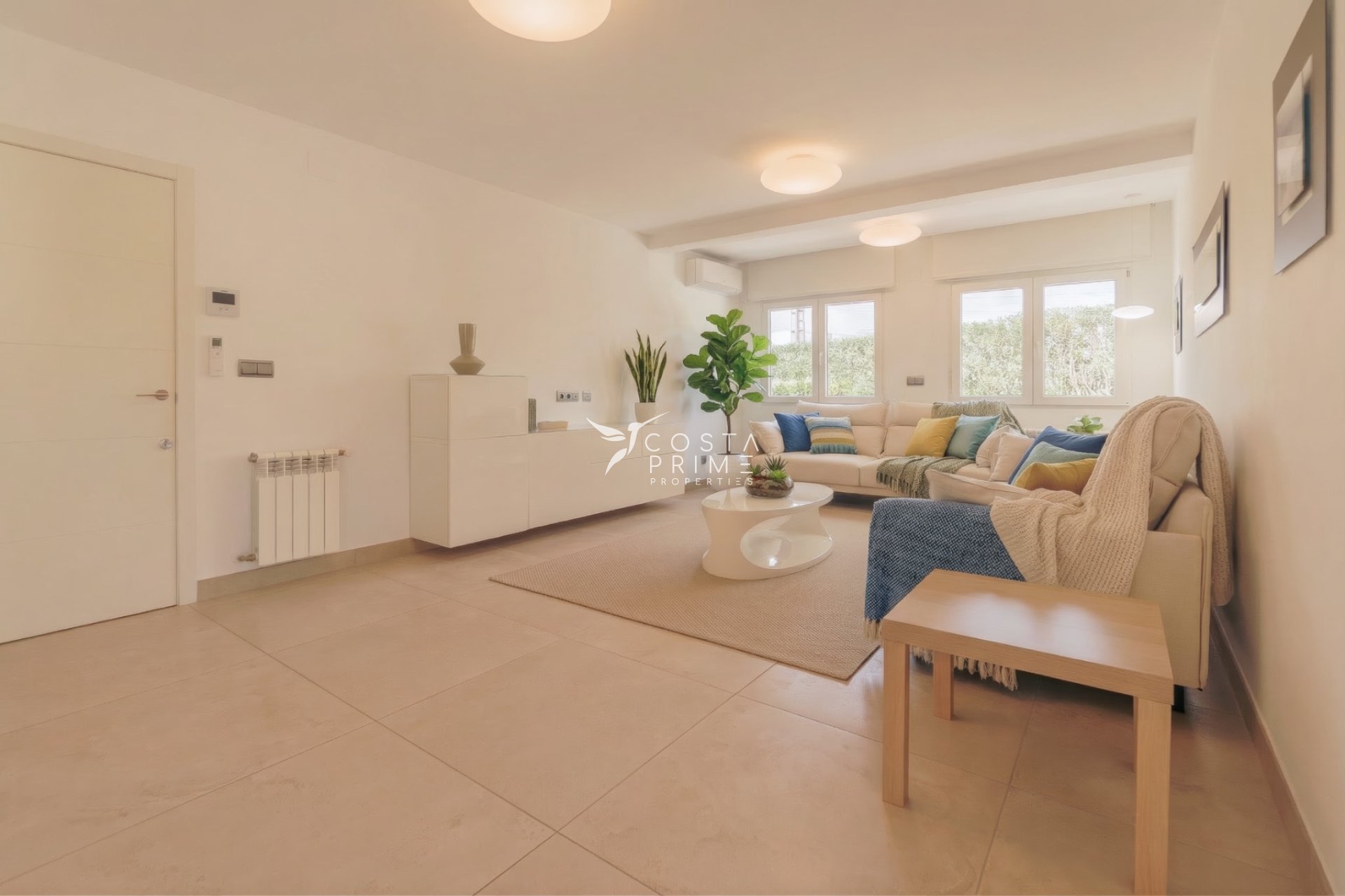 Újraértékesítés - Villa  - Albir