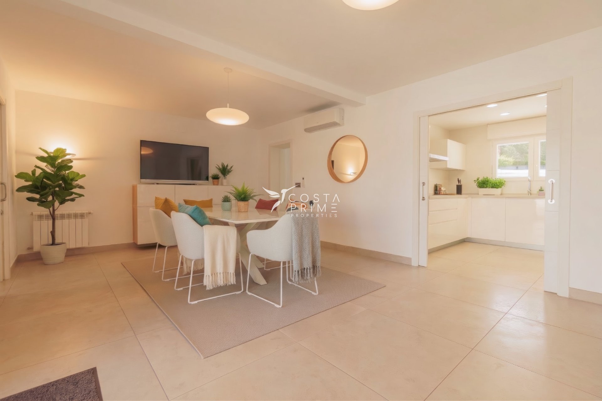 Újraértékesítés - Villa  - Albir