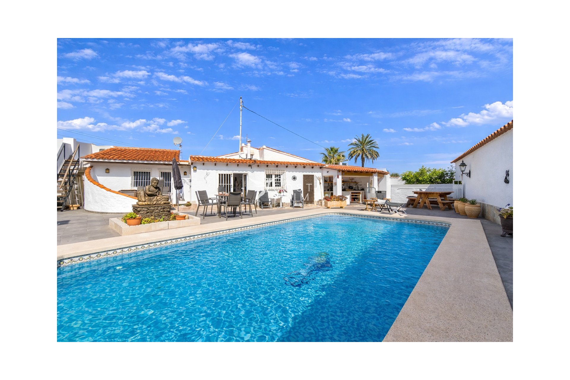 Újraértékesítés - Villa  - Albir