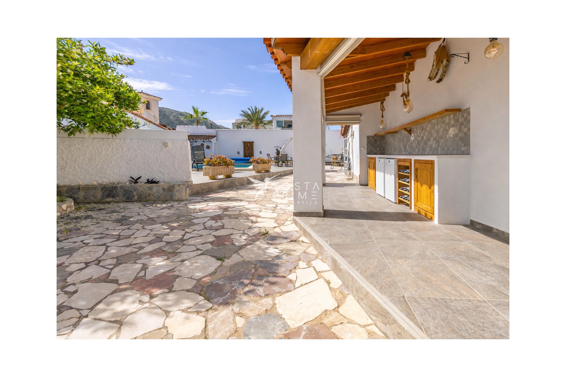 Újraértékesítés - Villa  - Albir