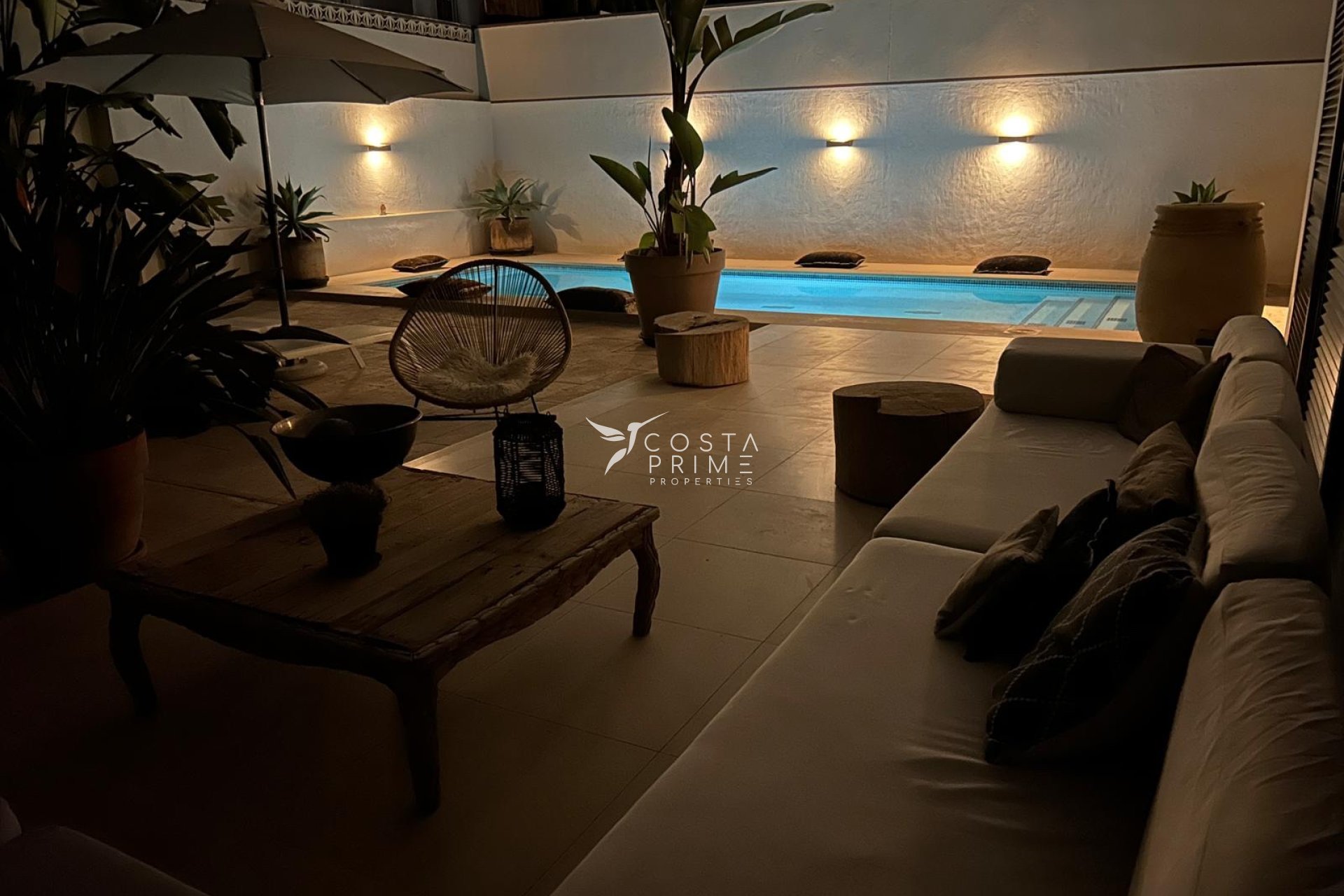 Újraértékesítés - Villa  - Albir