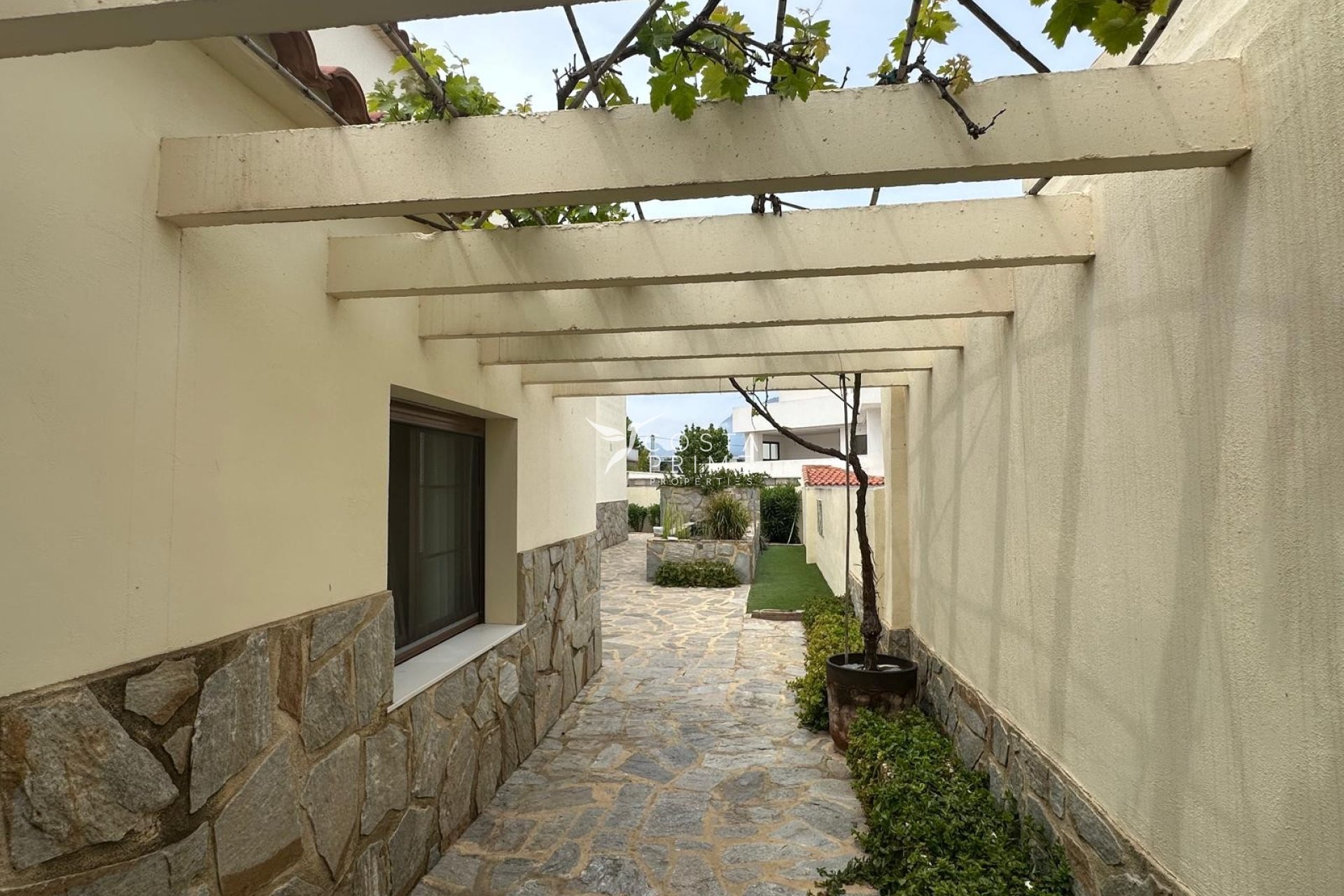 Újraértékesítés - Villa  - Albir