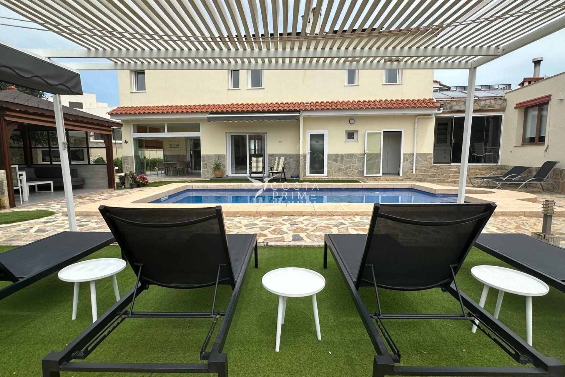 Újraértékesítés - Villa  - Albir