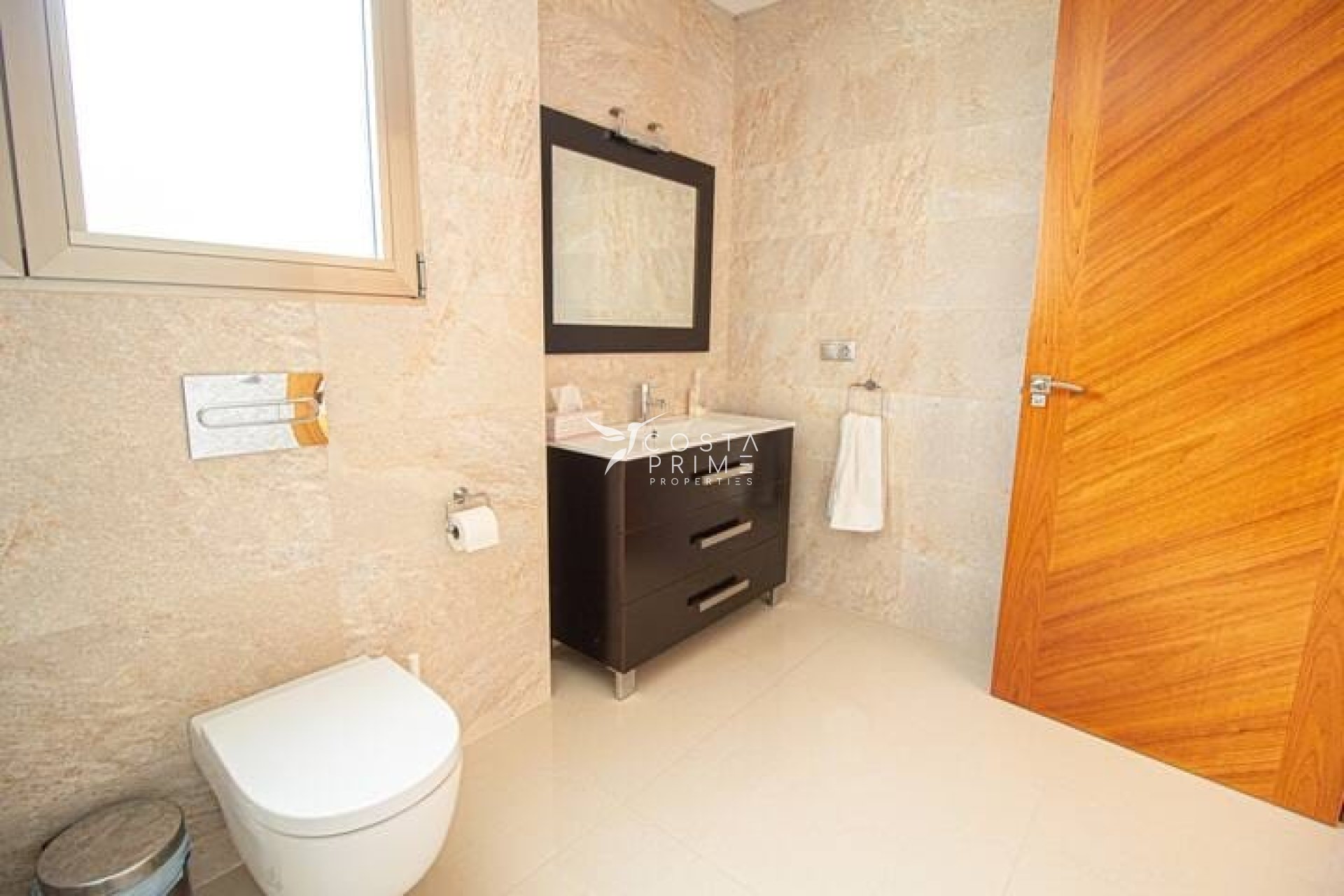 Újraértékesítés - Villa  - Albir