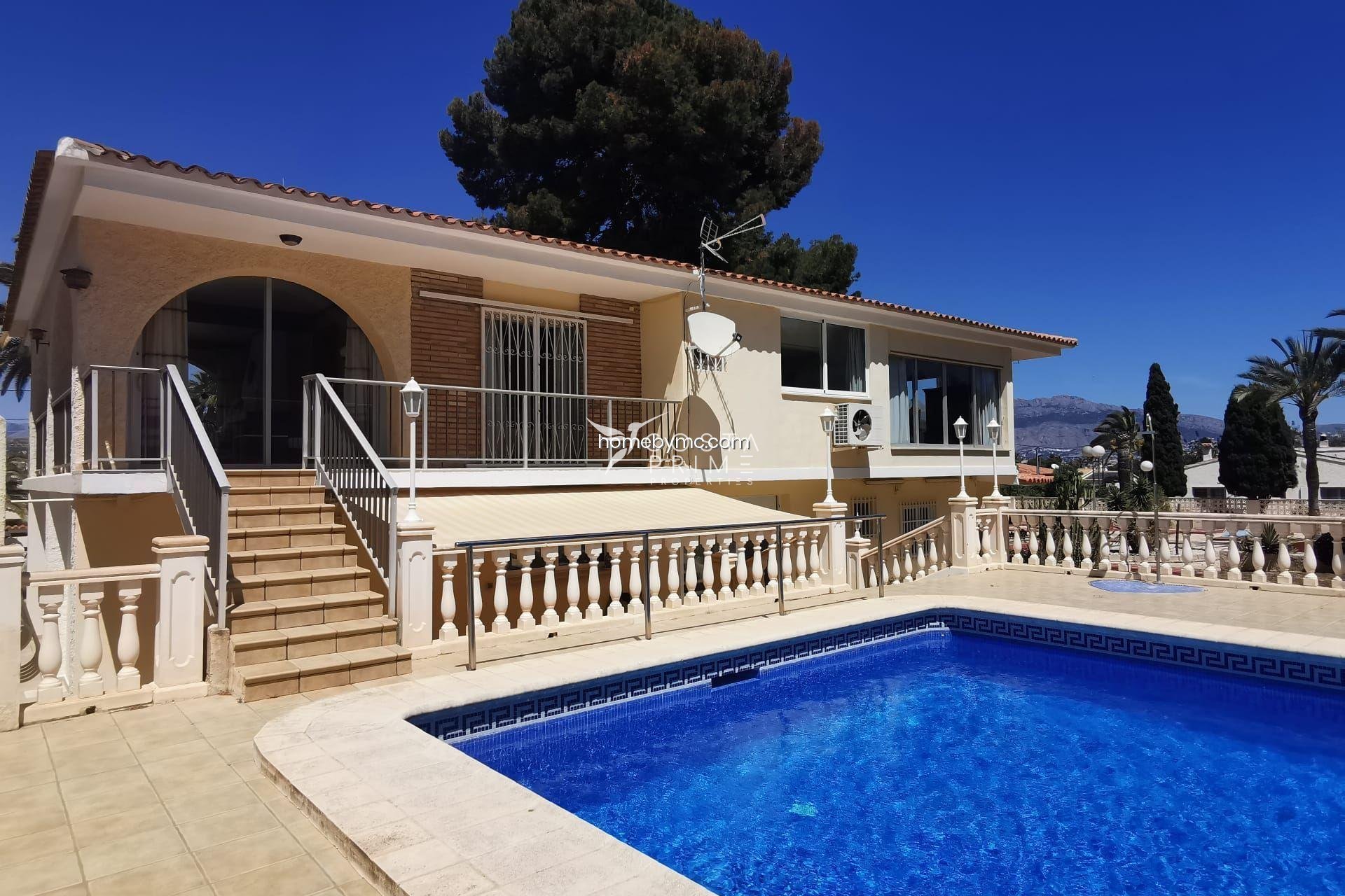 Újraértékesítés - Villa  - Alfas del Pí